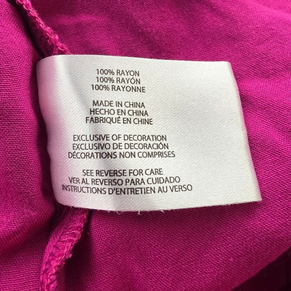 Wild Fox Raspberry Short Size Small - Picture 7 of 8